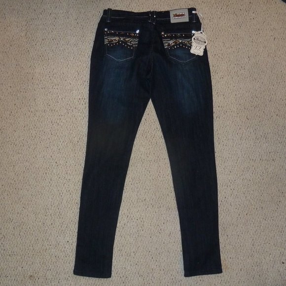 TRUE JEANS Dark Wash Denim, Straight Leg, Embellished, Rhinestones, Size 9 NWT - Picture 7 of 13